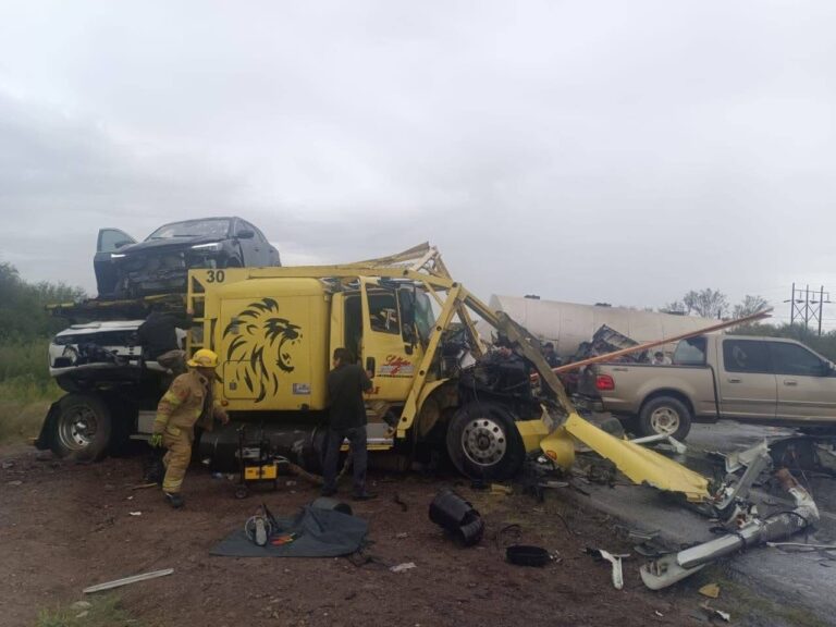 Muere un hombre en aparatoso accidente carretero