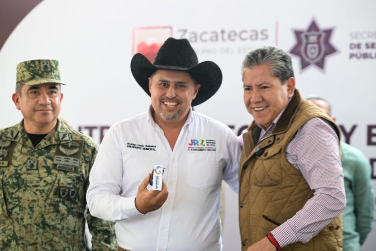 Entregan equipos en municipios de la región suroeste