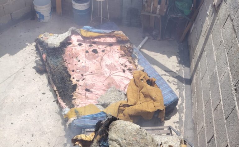 Se incendia casa en la colonia Pánfilo Natera
