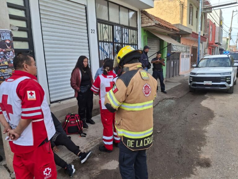 Conductor de camioneta avienta a motociclista