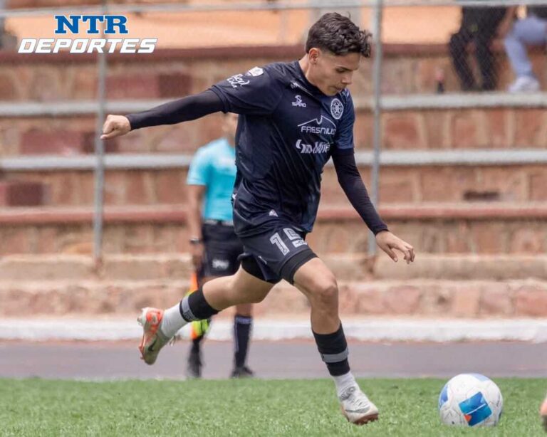 La cantera minera sube a Liga Premier