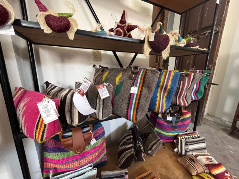 Promueve Tienda Hecho en Zacatecas Artesanal el comercio local