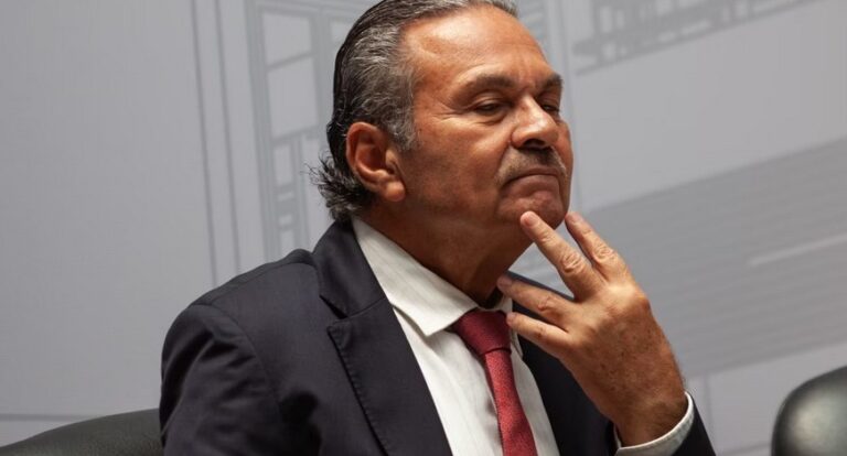 Romero Oropeza admite intento de soborno cuando dirigía Pemex