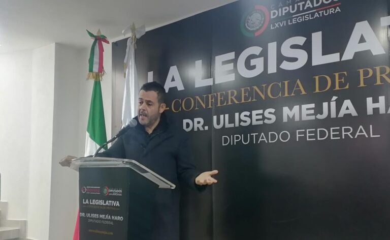 Acusa Mejía presión contra políticos afines