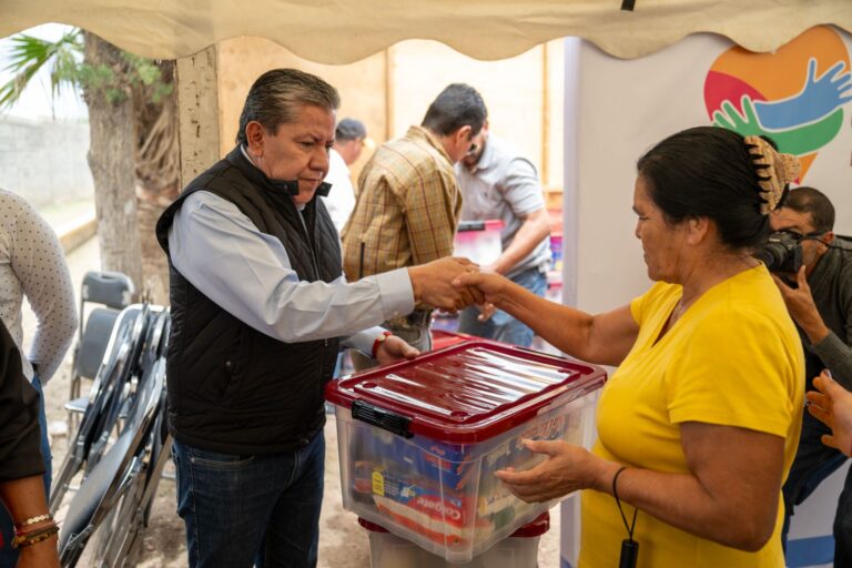 Avanza combate a pobreza: gobernador