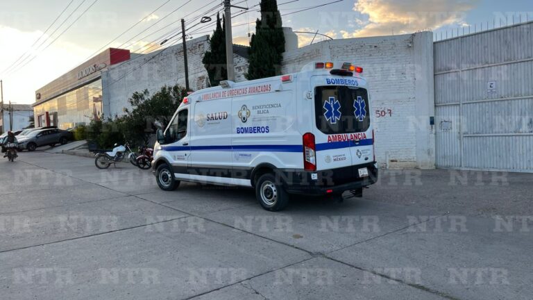 Motociclista atropella a mujer sobre el Paseo del Mineral