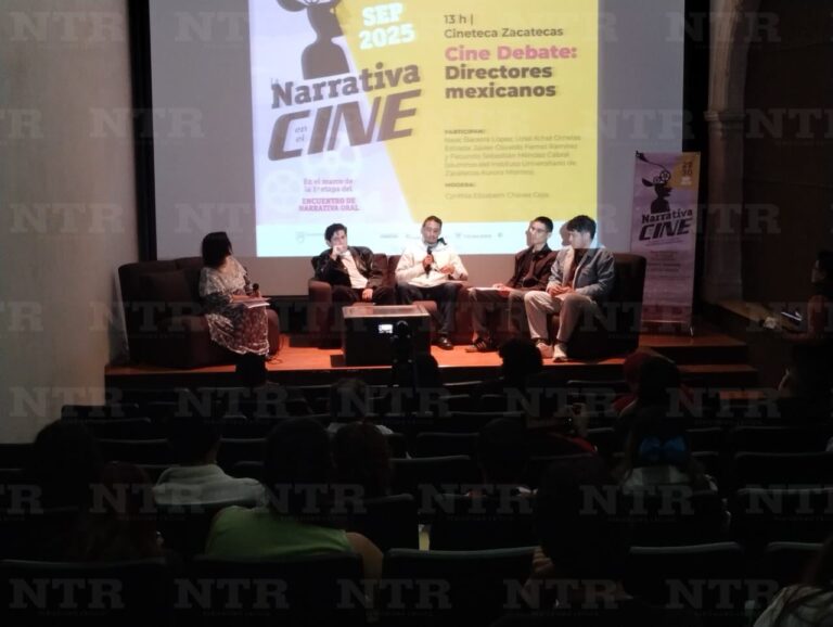 Dialogan sobre el papel de los directores de cine