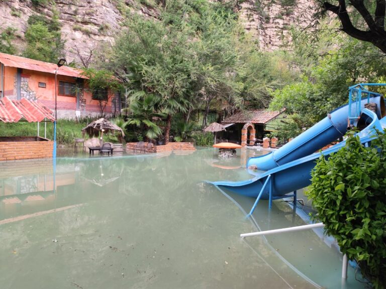 Fuertes tormentas inundan Moyahua de Estrada y Apozol