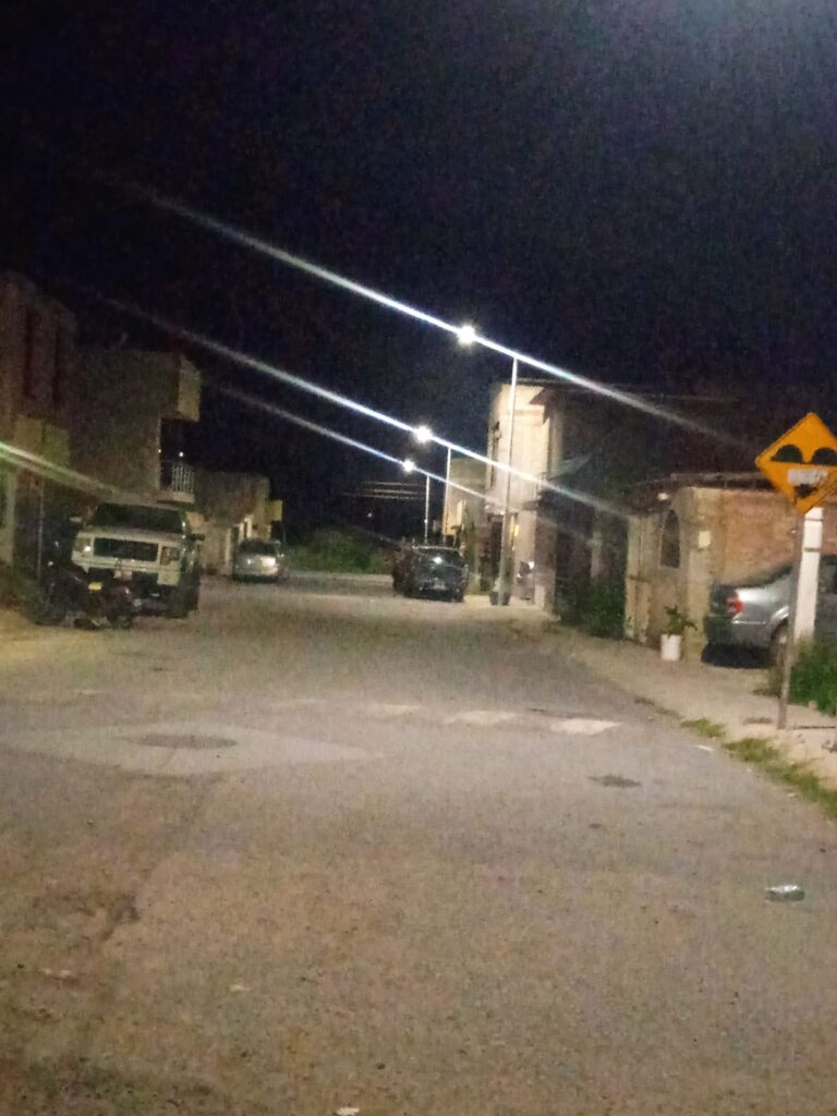 En penumbras, calles de La Comarca