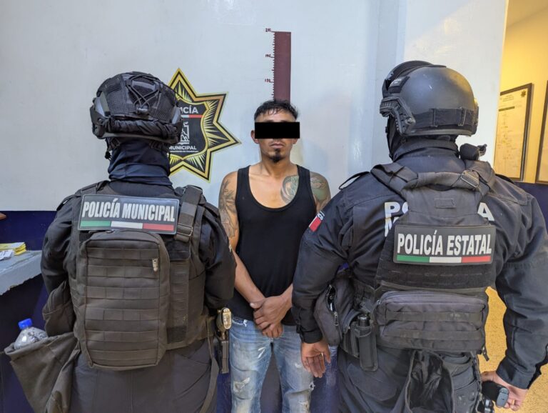 Aseguran en la capital a dos hombres por robo y narcomenudeo
