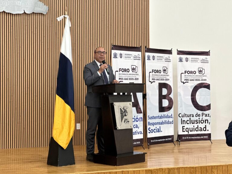 Concluye foro de consulta universitaria