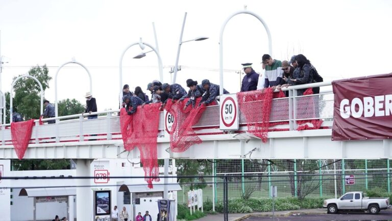 Desaloja FRIZ protesta por desaparecidos