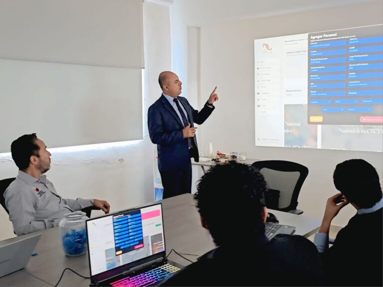 Impulsa Cecytez plataforma informática a nivel nacional