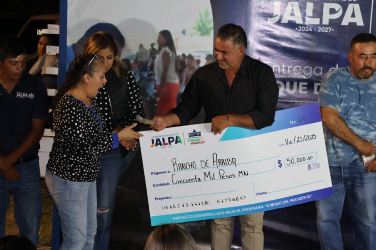 Invierten $100 mil en pavimentación ecológica en Jalpa