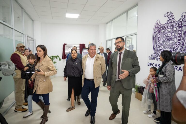 Invierten más de 960 mdp en infraestructura educativa