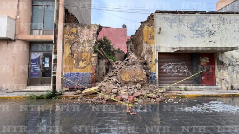 Lluvia en Fresnillo provoca derrumbe de bardas
