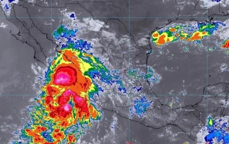 Se forma la tormenta ‘Lorena’ frente a costas de Colima