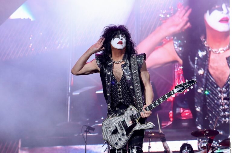 Muere Ace Frehley, cofundador de KISS