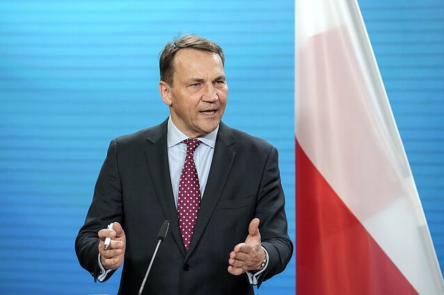 Alerta Polonia a Putin sobre atravesar su espacio aéreo