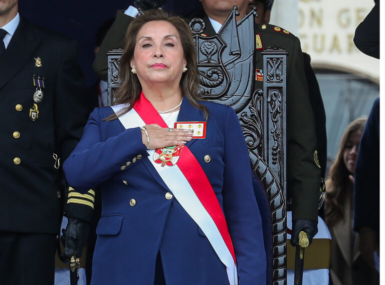 Destituye Congreso peruano a Boluarte