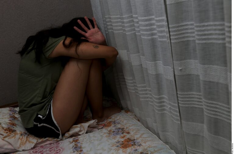 Más mujeres rompen el silencio