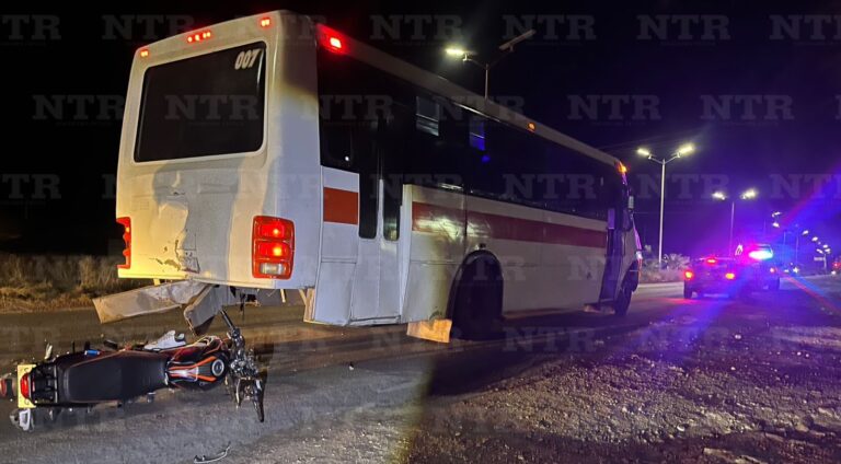 Muere adolescente tras impactar su motocicleta