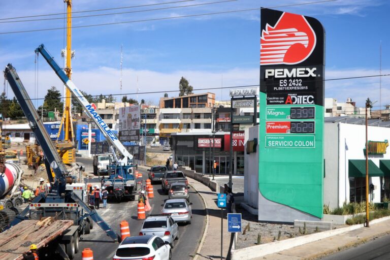 Niegan rezago en reformas