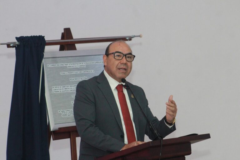 No habrá acuerdo con Ibarra: Román