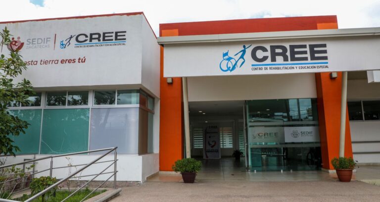 Ofrecen servicios médicos especializados a bajo costo en el CREE