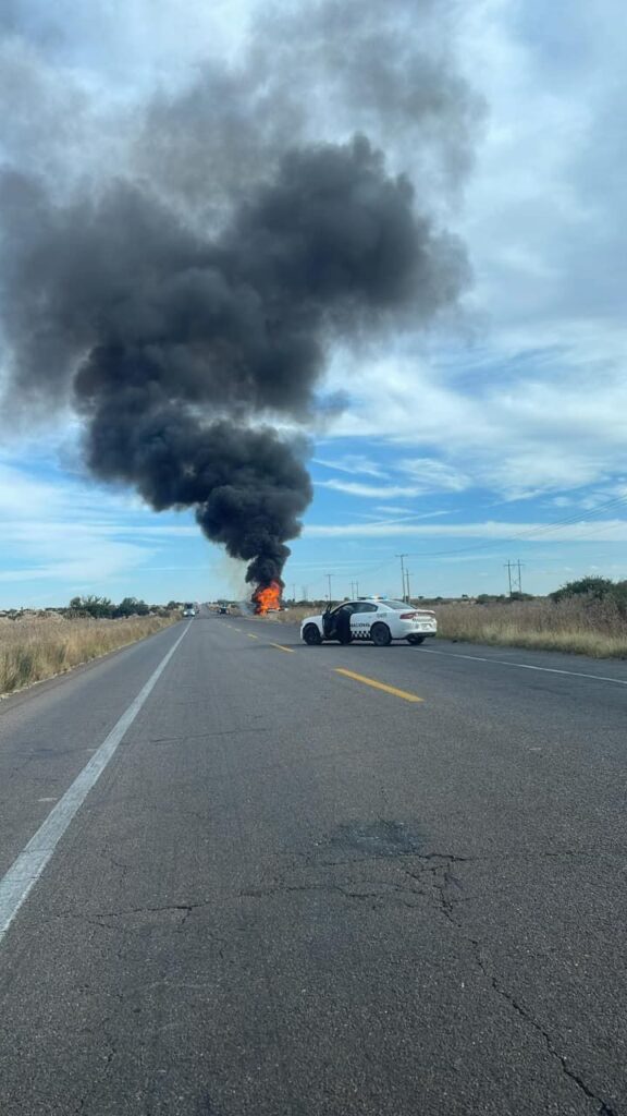 Se incendia camión en la federal 45