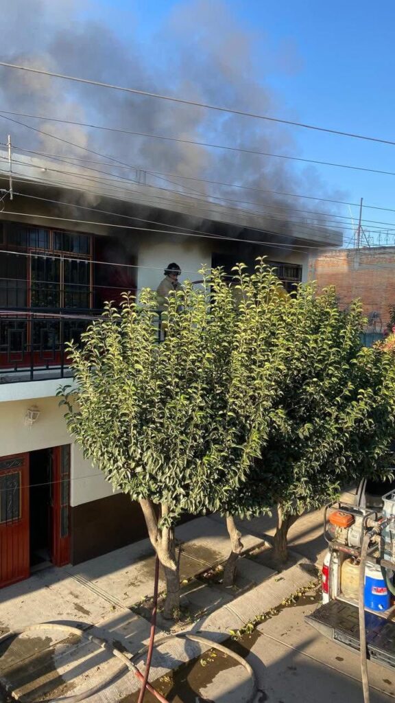 Se incendia casa en Loreto