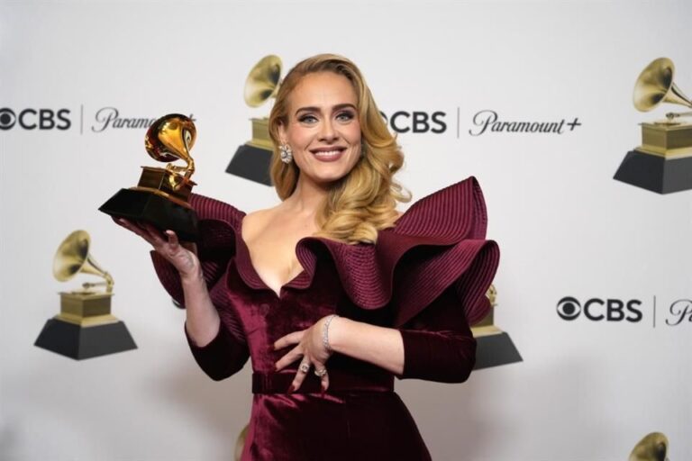 Dará Adele el salto al cine con película de Tom Ford
