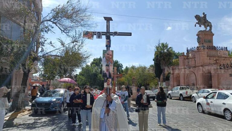 Peregrinan con fe por víctimas de violencia