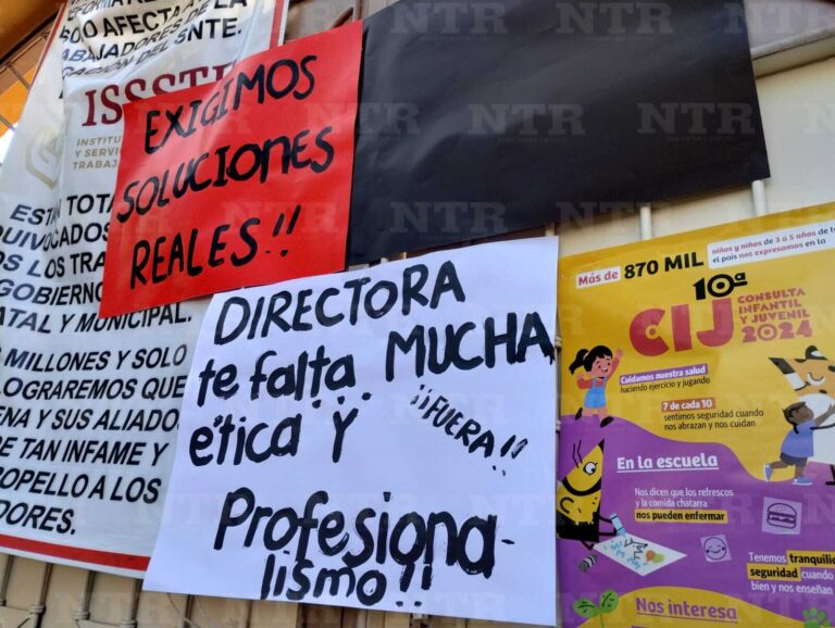 Exigen remoción de directora de la Pedro Coronel