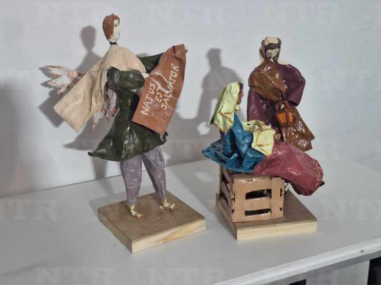 Artesanos brillan en concurso de nacimientos