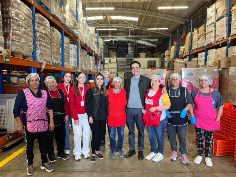 Refrendan compromiso con el Banco de Alimentos