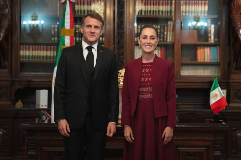 Se reúnen CSP y Macron en Palacio Nacional