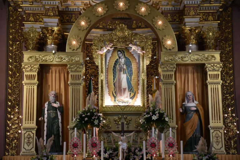 Honran a la guadalupana con mañanitas y pirotecnia