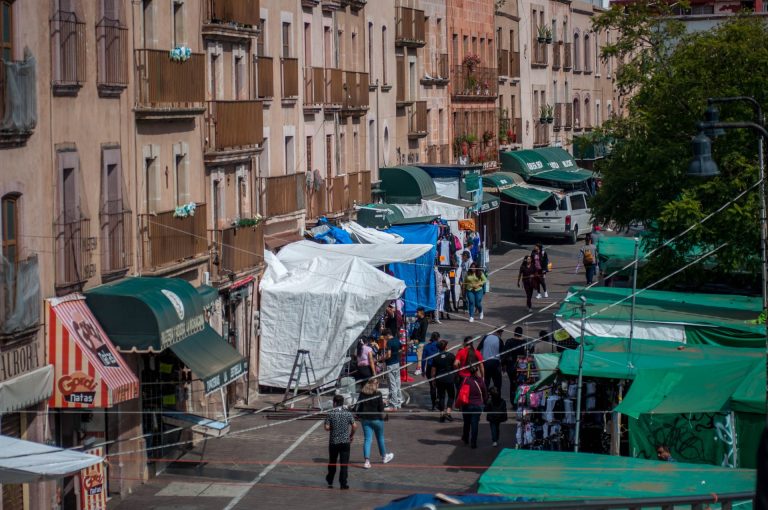 Crece 3.6 % sector informal en el estado