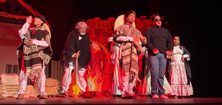Mazatl Ollín estrena pastorela sobre vejez