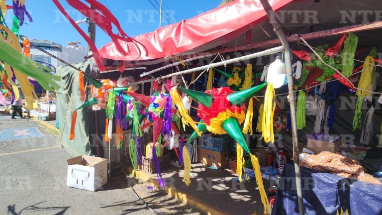 Reportan bajas ventas en Tianguis Navideño