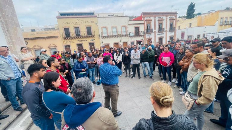 Se manifiesta el SUTUTEZ en el congreso
