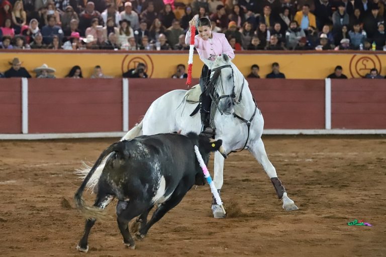 Triunfo femenino en el Festejo Tradicional de la Prensa en Tlaxcala