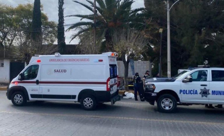 Muere hombre en la vía pública