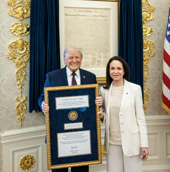 Afirma Trump haber recibido el Nobel de la Paz