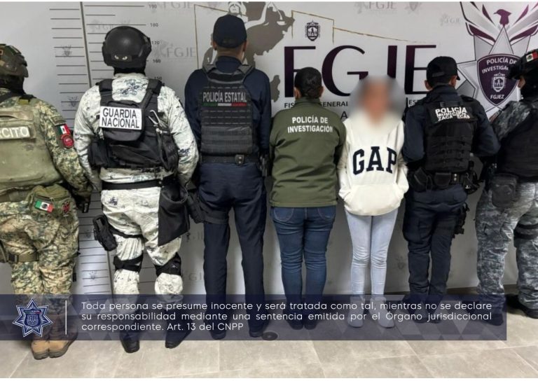 Detienen a presunta narcomenudista