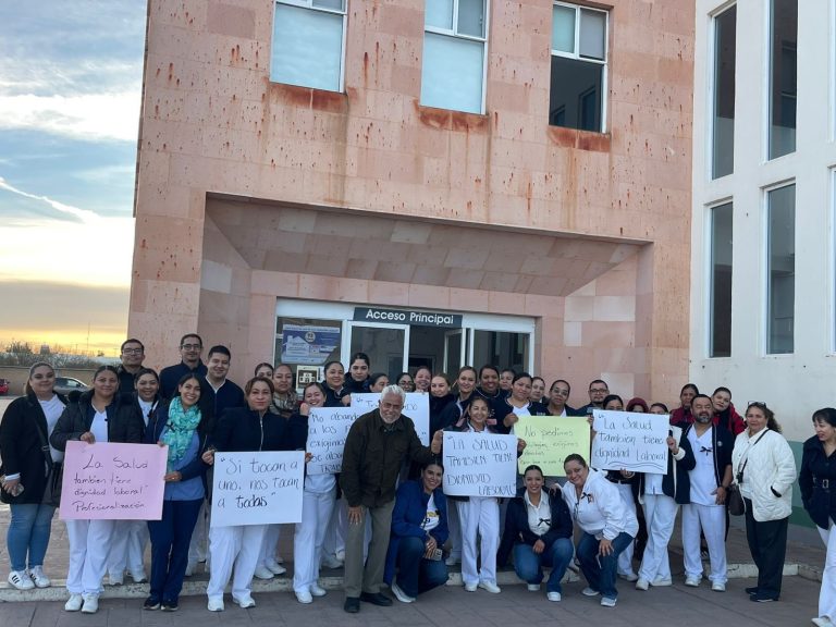 Hoy, Sntsa 39 realiza protesta de brazos caídos