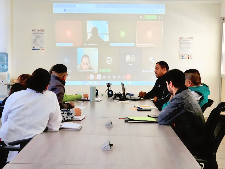 Busca Cecytez innovar en la práctica educativa