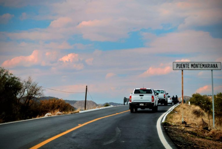 Invierten 18 mdp en infraestructura educativa y carretera
