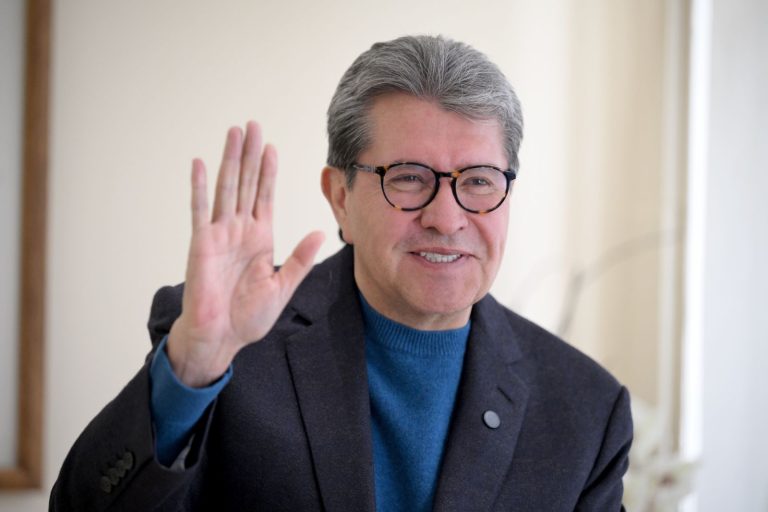 Propone Ricardo Monreal inscribir al Muro de Honor a Jesús González Ortega